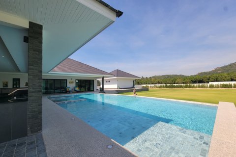 Villa in Pran Buri, Thailand 7 Schlafzimmer № 222149 - Foto 19