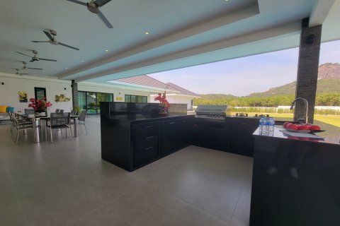 Villa in Pran Buri, Thailand 7 Schlafzimmer № 222149 - Foto 28