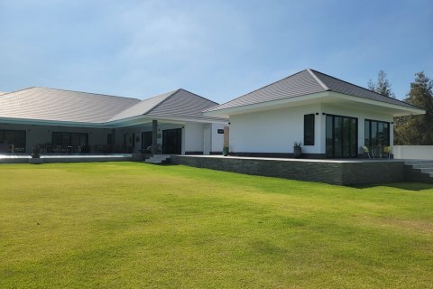 Villa in Pran Buri, Thailand 7 Schlafzimmer № 222149 - Foto 3