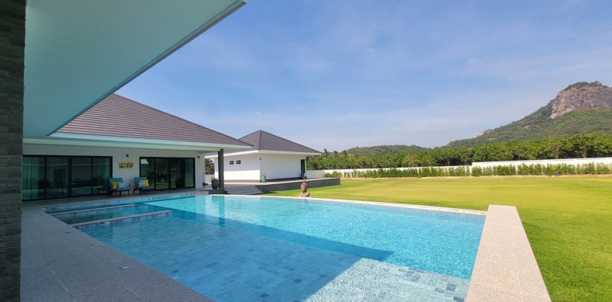 Villa in Pran Buri, Thailand 7 Schlafzimmer № 222149