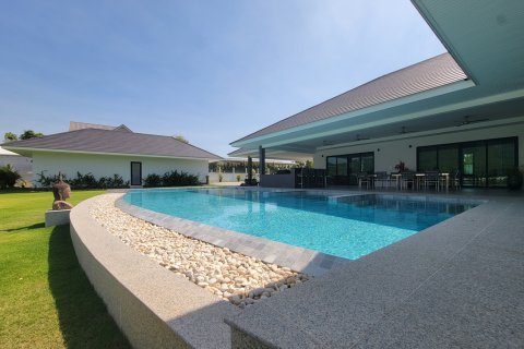 Villa in Pran Buri, Thailand 7 Schlafzimmer № 222149 - Foto 22