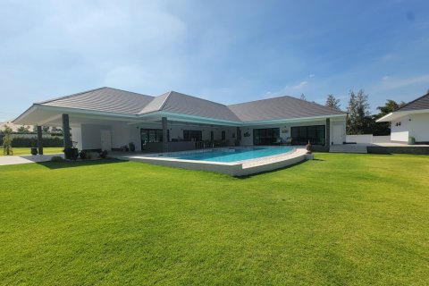 Villa in Pran Buri, Thailand 7 Schlafzimmer № 222149 - Foto 2