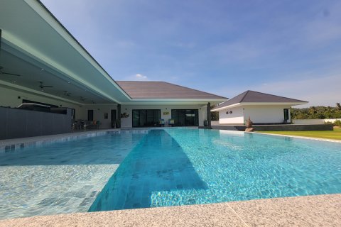 Villa in Pran Buri, Thailand 7 Schlafzimmer № 222149 - Foto 20