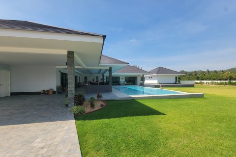 Villa in Pran Buri, Thailand 7 Schlafzimmer № 222149 - Foto 17
