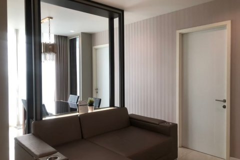 Кондоминиум с 2 спальнями в Дин Даенге, Бангкок, Таиланд № 137857 - фото 1