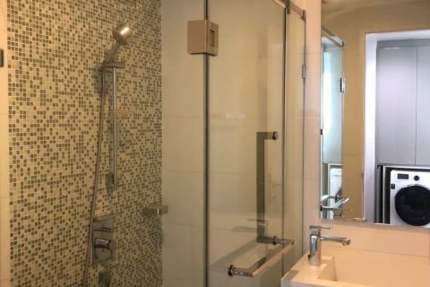 Кондоминиум с 2 спальнями в Дин Даенге, Бангкок, Таиланд № 137857 - фото 18