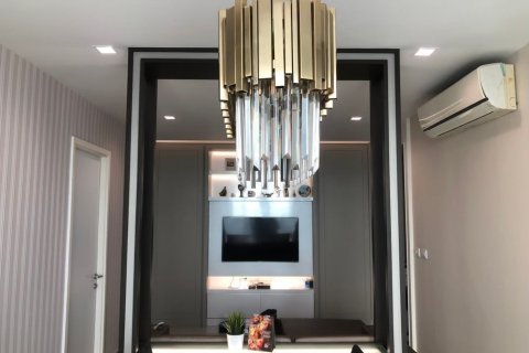 Кондоминиум с 2 спальнями в Дин Даенге, Бангкок, Таиланд № 137857 - фото 8