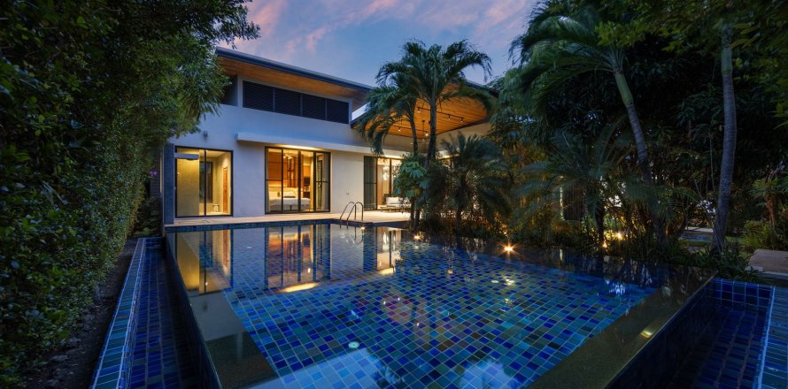 Villa à Phuket, Thaïlande 3 chambres № 137862