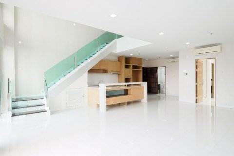 Villa in Pattaya, Thailand 3 bedrooms № 137860 - photo 6