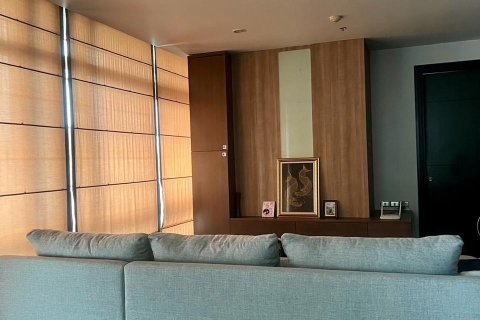 Condo in Bangkok, Thailand, 3 bedrooms  № 157770 - photo 9