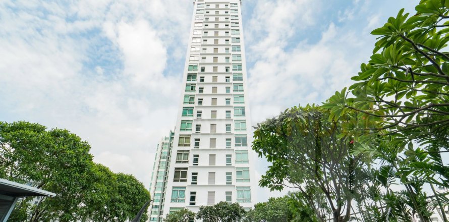 Condo in Bangkok, Thailand, 3 bedrooms  № 157770