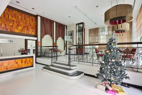 Condo in Bangkok, Thailand, 2 bedrooms  № 157766 - photo 6