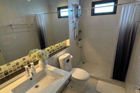 House in Bangkok, Thailand 4 bedrooms № 157767 - photo 6