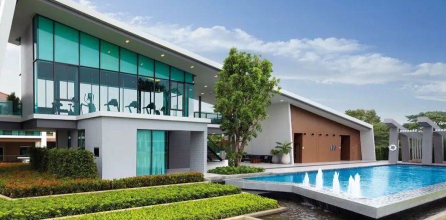 House in Bangkok, Thailand 4 bedrooms № 157767