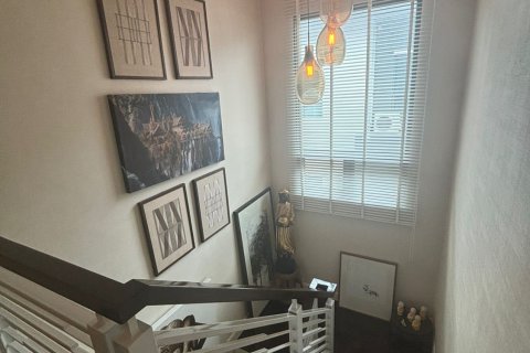 House in Bangkok, Thailand 4 bedrooms № 157767 - photo 11