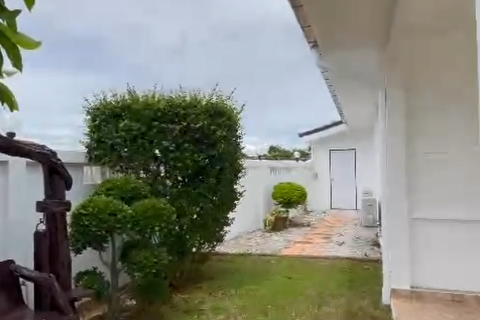 House in Pattaya, Thailand 3 bedrooms № 157764 - photo 4