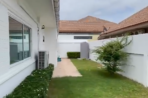 House in Pattaya, Thailand 3 bedrooms № 157764 - photo 7