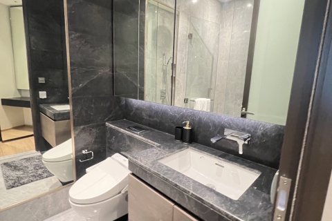Condo in Bangkok, Thailand, 2 bedrooms  № 157769 - photo 13