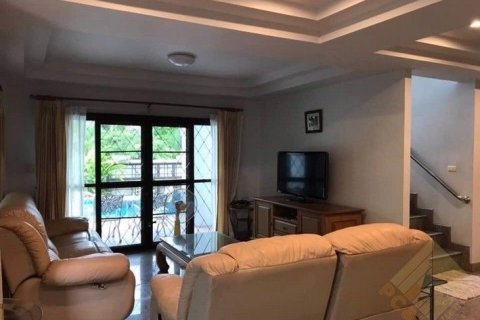 House in Pattaya, Thailand 3 bedrooms № 157768 - photo 10
