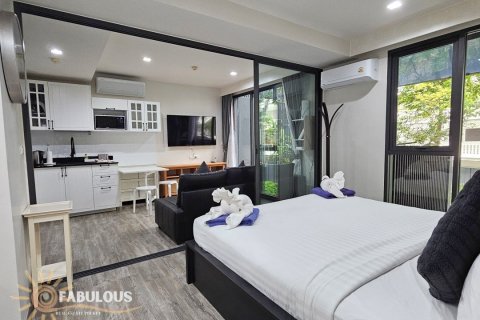 Condo in Patong, Thailand, 1 bedroom № 179278 - photo 7