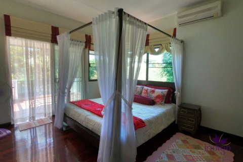 Maison à Chiang Mai, Thaïlande 5 chambres № 162566 - photo 14