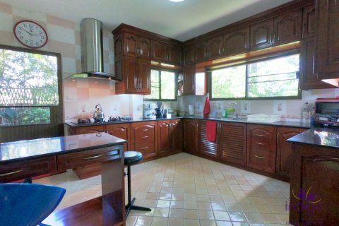 Maison à Chiang Mai, Thaïlande 5 chambres № 162566 - photo 10