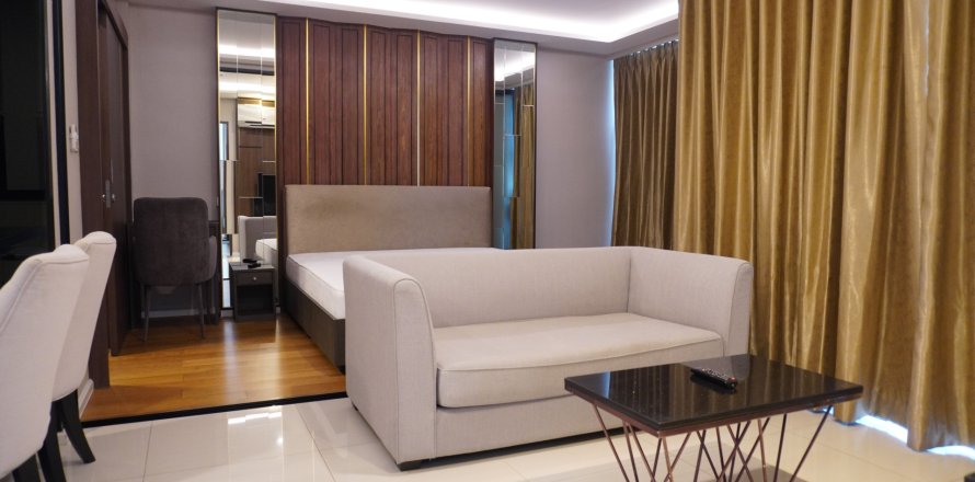 Studio in the Condo in Phuket, Thailand  № 147561