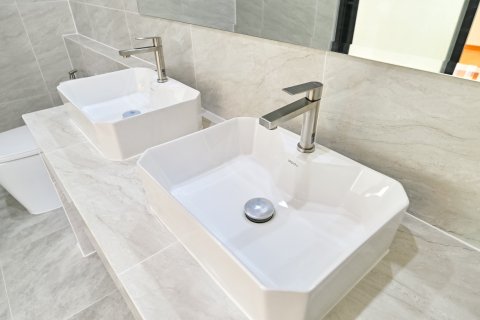 Дом в Пхукете, Таиланд с 3 спальнями  № 147563 - фото 22