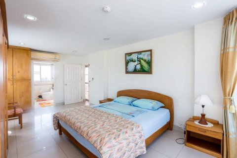 Condo à Hua Hin, Thaïlande, 2 chambres  № 135557 - photo 11
