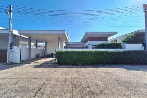 Villa in Hua Hin, Thailand 3 bedrooms № 160528 - photo 2