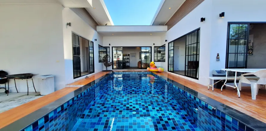 Villa in Hua Hin, Thailand 3 bedrooms № 160528