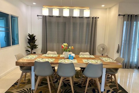 Вилла в Сан-Сая, Таиланд с 5 спальнями № 160524 - фото 6