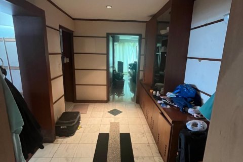 Кондоминиум с 4 спальнями в Клонг Тоэй, Бангкок, Таиланд № 135738 - фото 3