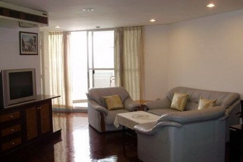 Condo à Watthana, Bangkok, Thaïlande, 2 chambres  № 135735 - photo 5
