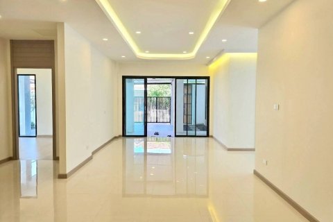 Дом в Пхукете, Таиланд с 4 спальнями  № 135734 - фото 4