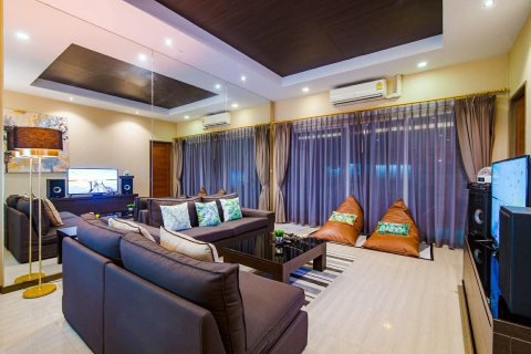 Villa in Pattaya, Thailand 3 bedrooms № 162904 - photo 3