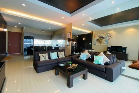 Villa in Pattaya, Thailand 3 bedrooms № 162904 - photo 4