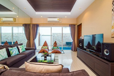 Villa in Pattaya, Thailand 3 bedrooms № 162904 - photo 7