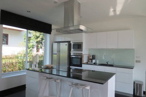 Дом в Паттайе, Таиланд с 9 спальнями  № 114429 - фото 9