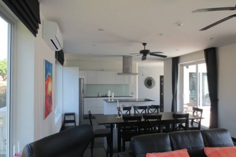 Дом в Паттайе, Таиланд с 9 спальнями  № 114429 - фото 4