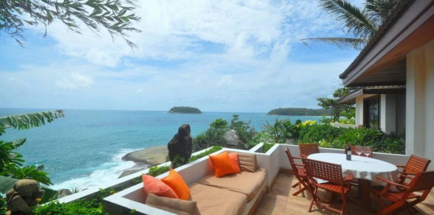 Villa in Karon, Thailand 4 bedrooms № 114428