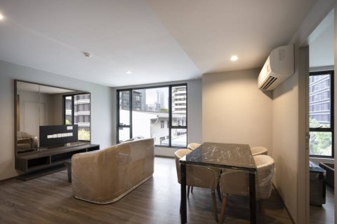 Condo in Phra Khanong, Bangkok, Thailand, 2 bedrooms  № 114433 - photo 4