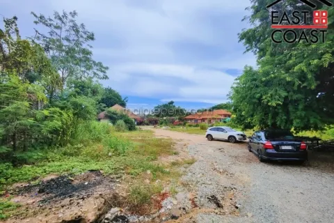 Terreno en Pattaya, Tailandia № 212791 - foto 4