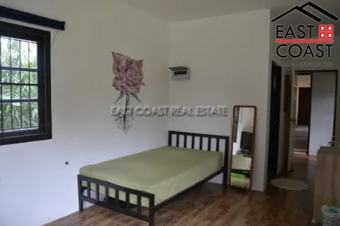 Casa de 8 dormitorios en Pattaya, Tailandia № 212790 - foto 9