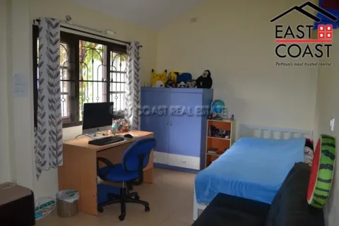 Casa de 8 dormitorios en Pattaya, Tailandia № 212790 - foto 8