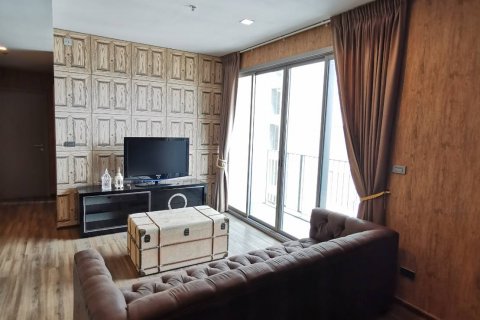 Condo in Bangkok, Thailand, 2 bedrooms  № 143745 - photo 2