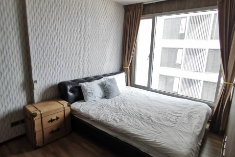Condo in Bangkok, Thailand, 2 bedrooms  № 143745 - photo 3