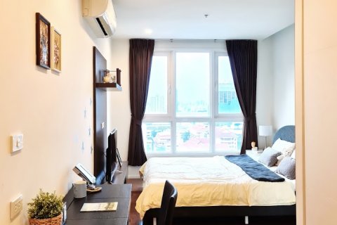 Condo in Bangkok, Thailand, 2 bedrooms  № 143743 - photo 4