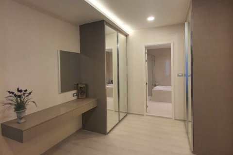 Кондоминиум с 2 спальнями в Клонг Тоэй, Бангкок, Таиланд № 154219 - фото 3