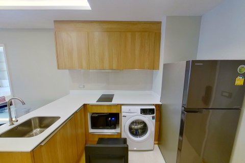 Кондоминиум с 2 спальнями в Клонг Тоэй, Бангкок, Таиланд № 154219 - фото 2